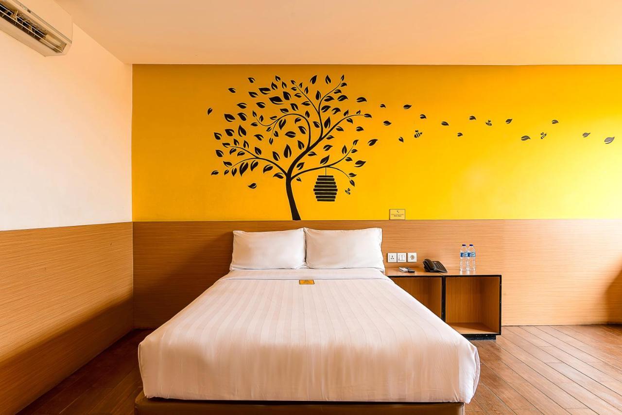 Yellow Bee Τάνγκερανγκ Εξωτερικό φωτογραφία